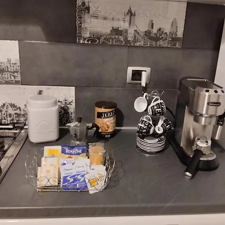 Anna's Little House Apartment