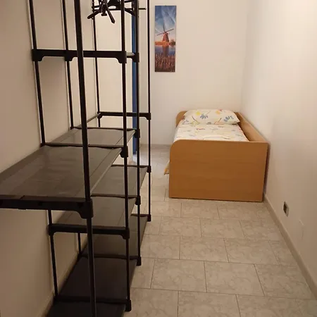 Anna's Little House Apartment