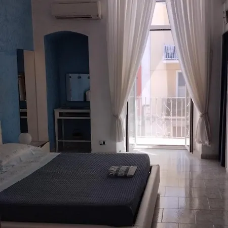 Anna's Little House Апартаменты *