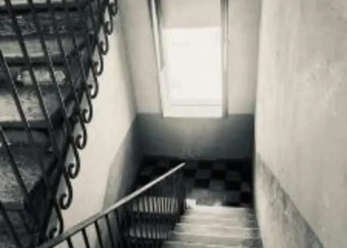Anna's Little House *